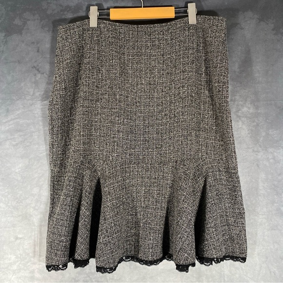 Joseph Ribkoff Dresses & Skirts - Joseph Ribkoff Career Gray Black Lace Trim Midi Skirt 18 Stretch Dark Acadamia